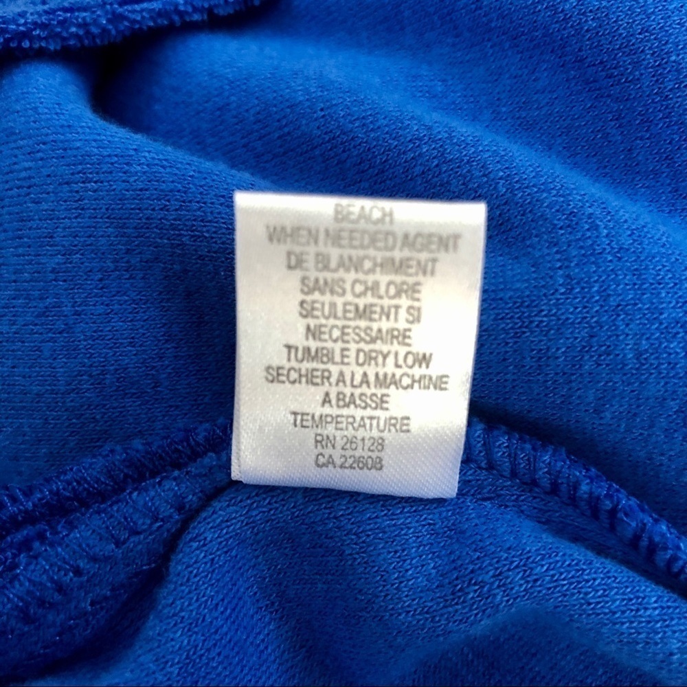 NWT Echo blue coverup skirt with front pocket that has a velcro close. Large - Picture 8 of 9